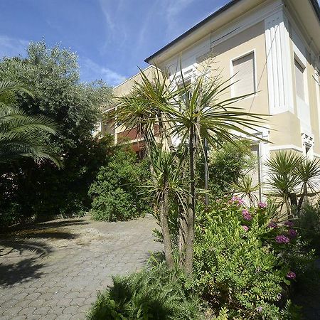Hotel Gigliola Camaiore Exterior photo