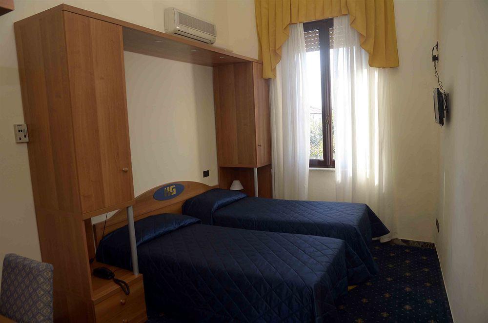Hotel Gigliola Camaiore Exterior photo